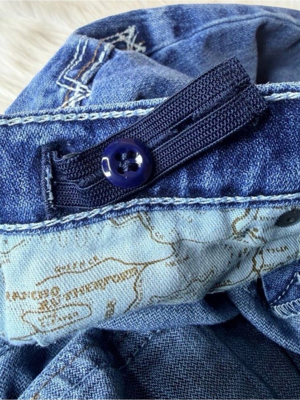 Ariat Boys B4 Relaxed Boot Cut Jeans Size 12. Adjustable Waist Western Wear - Picture 5 of 6